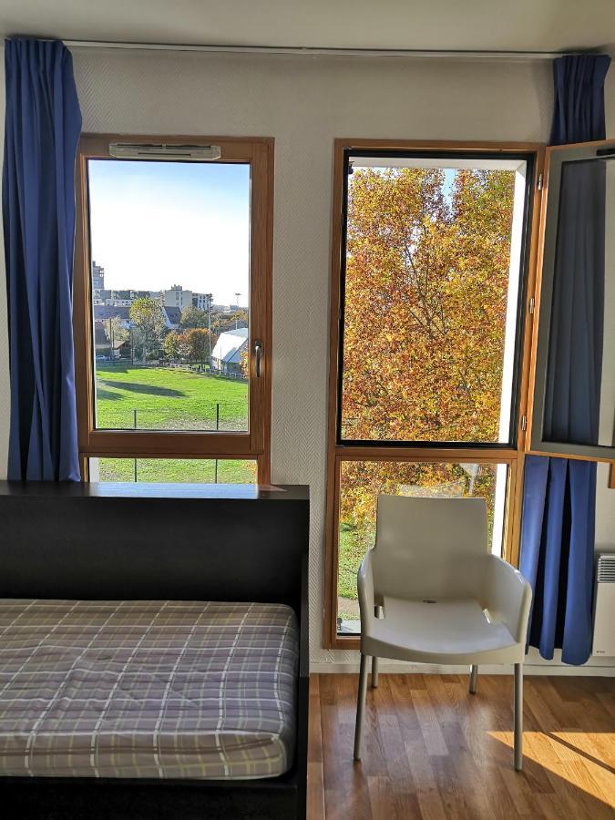 Studio Lumineux 10 Min A La Defense Rueil-Malmaison Bagian luar foto